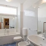 شقة Le Ginestre - Sea View - 3 Bedrooms - Parking *