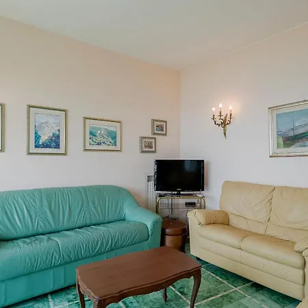 شقة Le Ginestre - Sea View - 3 Bedrooms - Parking