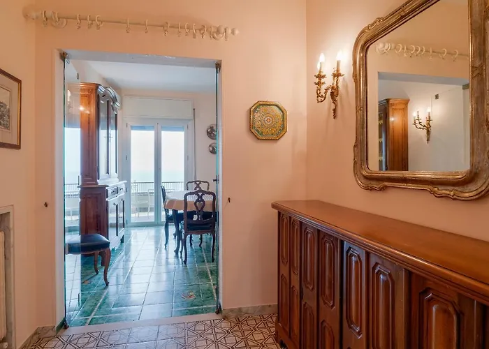 Le Ginestre - Sea View - 3 Bedrooms - Parking * San Remo