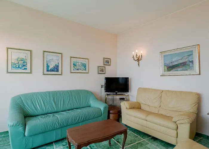 公寓 Le Ginestre - Sea View - 3 Bedrooms - Parking