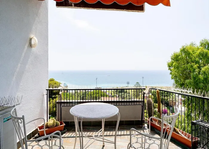 Le Ginestre - Sea View - 3 Bedrooms - Parking San Remo